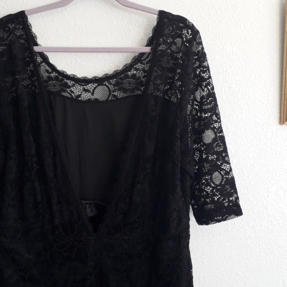 Lacey Plus Size Maxi Dress - Picture 4 of 8